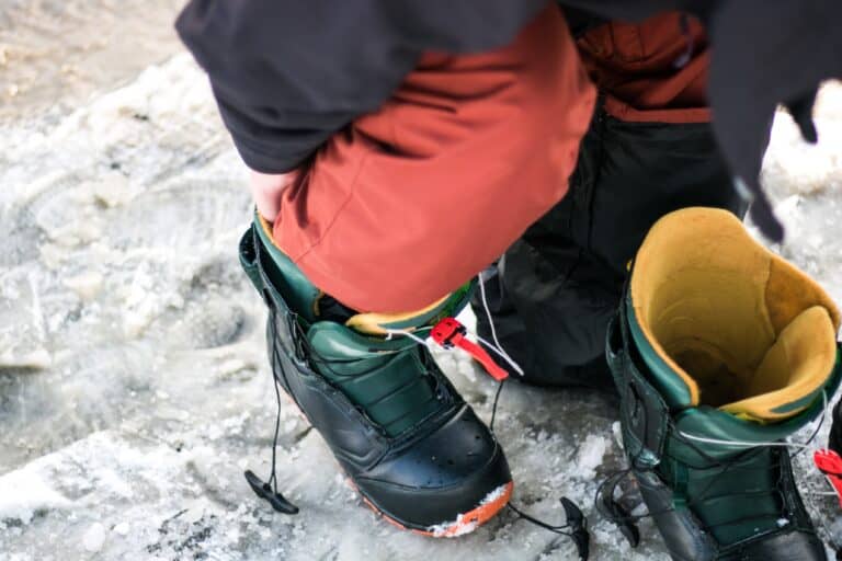 Your 2024 Guide: 5 of the Best Snowboard Boots for Kids