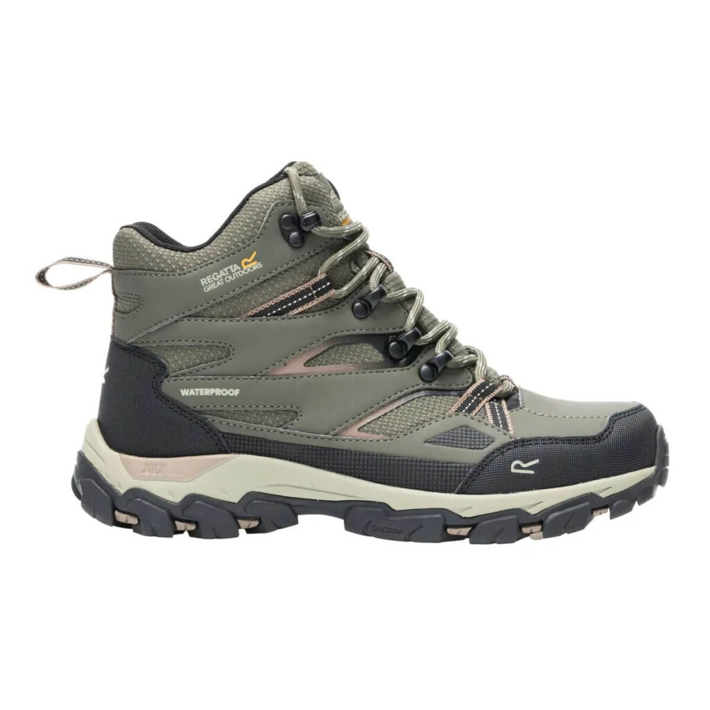 Regatta Women's hiking shoes Holcombe III. Source: Trek Expert